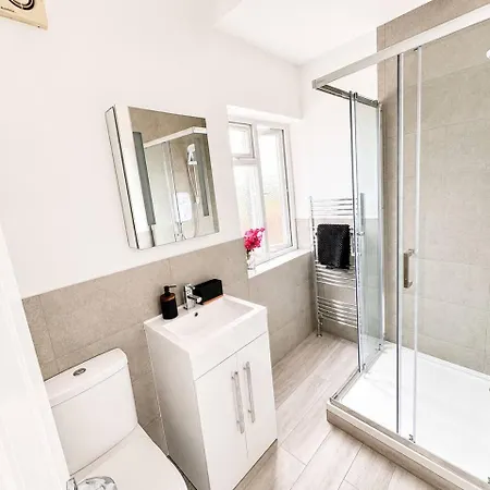 Free Parking Gloucester Rd 2-bed Flat Sleeps 6 Appartement Bristol